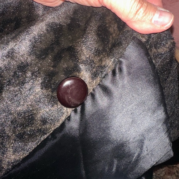 Chic Black Leopard Print Teddy Jacket - Picture 7 of 8